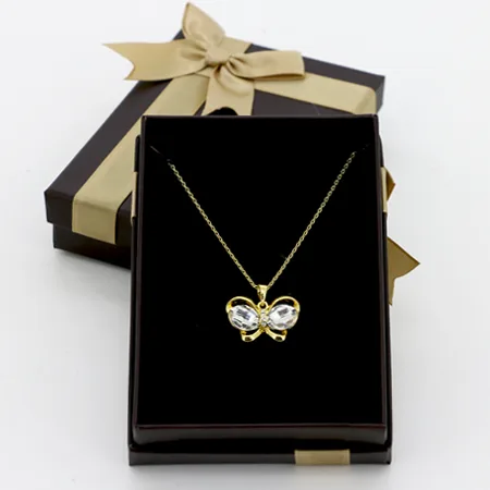 Coffret chaîne pendentif papillon